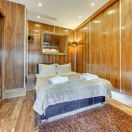 Apartament Z Jacuzzi *
