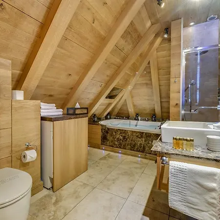 Apartament Z Jacuzzi 소포트